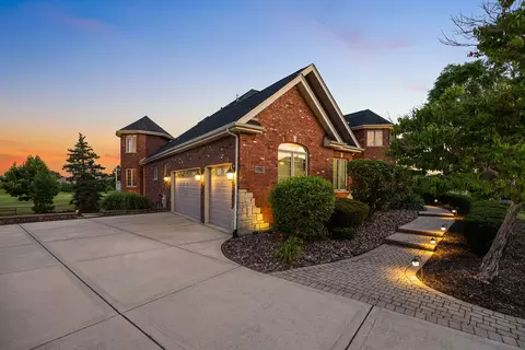 Exterior - 16159 W Red Cloud Dr, Lockport, IL 60441 photo 3 of 13