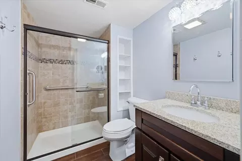 Bath - Undisclosed, Wheaton, IL 60189 photo 1 of 2