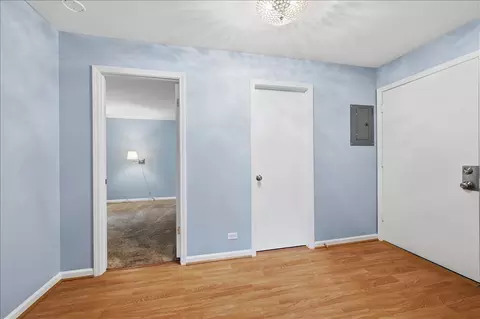 Entry Way - Undisclosed, Wheaton, IL 60189 photo 5 of 6