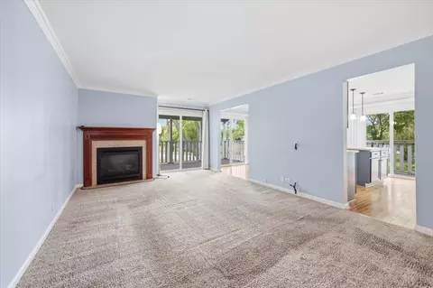 Living - Undisclosed, Wheaton, IL 60189 photo 4 of 5