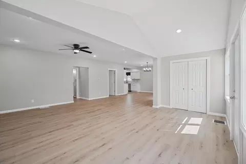 Entry Way - 301 Clark St, Georgetown, IL 61846 photo 2 of 7