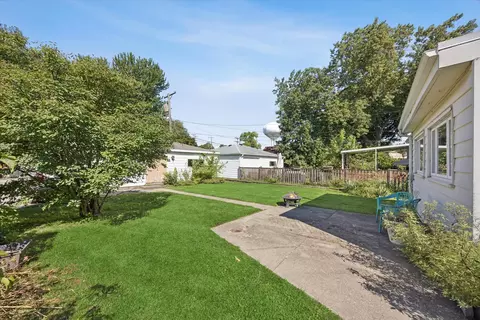 Exterior - 3922 Elm Ave, Brookfield, IL 60513 photo 4 of 4