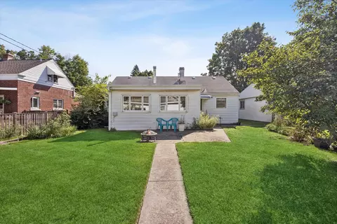 Exterior - 3922 Elm Ave, Brookfield, IL 60513 photo 3 of 4