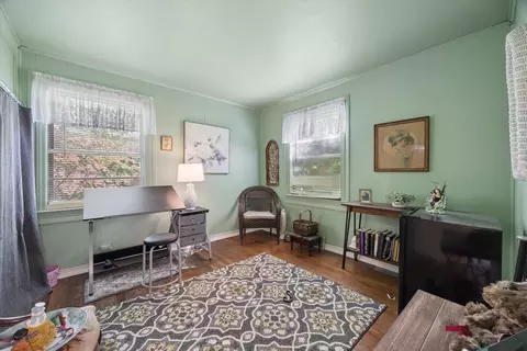 Bedroom - 3922 Elm Ave, Brookfield, IL 60513 photo 1 of 3