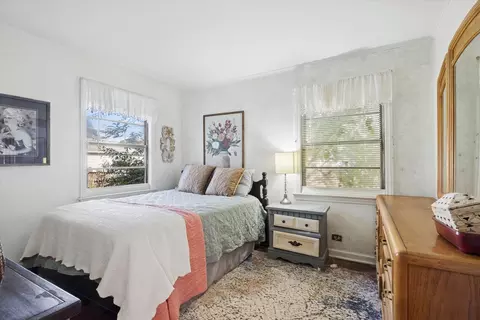 Bedroom - 3922 Elm Ave, Brookfield, IL 60513 photo 2 of 3