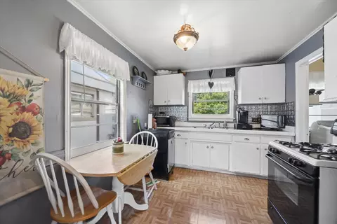 Kitchen - 3922 Elm Ave, Brookfield, IL 60513 photo 1 of 1