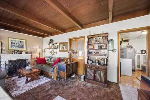 Living - 3922 Elm Ave, Brookfield, IL 60513 photo 3 of 3