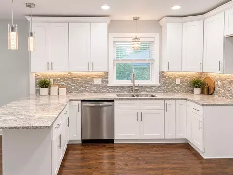 Kitchen - 15739 Ingleside Ave, Dolton, IL 60419 photo 3 of 3