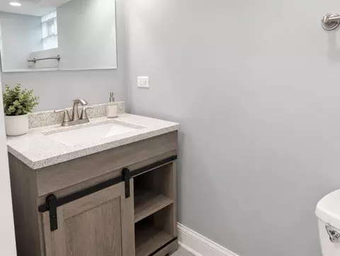 Bath - 15739 Ingleside Ave, Dolton, IL 60419 photo 4 of 4