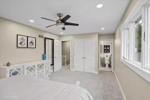 Bedroom - 26 W355 Blackhawk Dr, Wheaton, IL 60189 photo 2 of 2