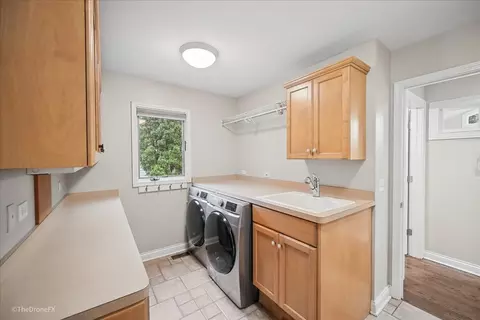 Other - 26 W355 Blackhawk Dr, Wheaton, IL 60189 photo 5 of 9
