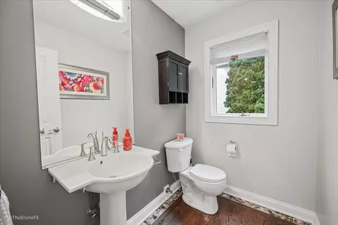 Bath - 26 W355 Blackhawk Dr, Wheaton, IL 60189 photo 1 of 3
