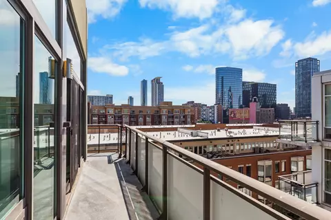 Exterior - Undisclosed, Chicago, IL 60661 photo 2 of 4