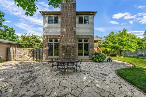 Exterior - 4 N260 Walter Rd, Addison, IL 60101 photo 6 of 9