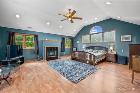 Bedroom - 4 N260 Walter Rd, Addison, IL 60101 photo 1 of 3
