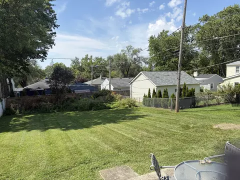 Exterior - 846 3rd Ave, Geneva, IL 60134 photo 3 of 4