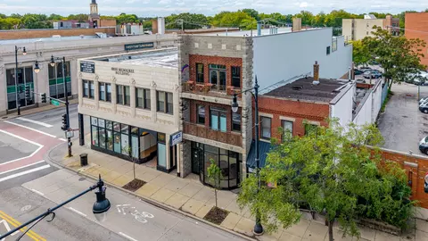 4806 N Milwaukee Ave #2W, Chicago, IL 60630