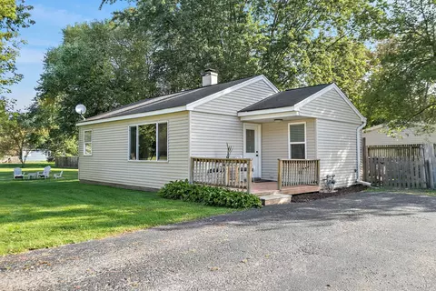 Other - 710 W Pheasant Trl, Mchenry, IL 60051 photo 1 of 2
