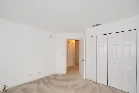 Bedroom - 582 Declaration Ln, Aurora, IL 60502 photo 6 of 7