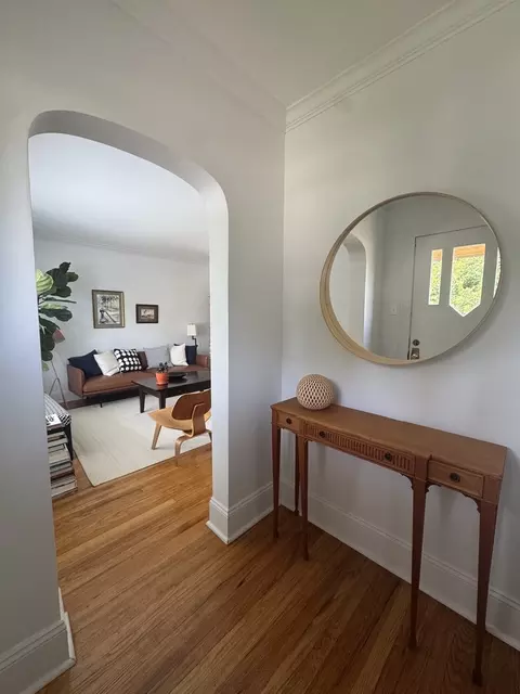 Entry Way - 314 Neva Ave, Glenview, IL 60025 photo 1 of 2