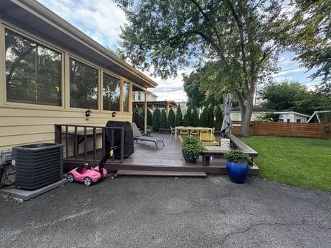 Exterior - 314 Neva Ave, Glenview, IL 60025 photo 4 of 6