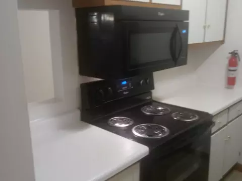 Kitchen - 1480 Stonebridge Cir #D-1, Wheaton, IL 60189 photo 1 of 1