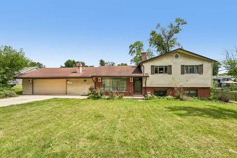 2 N435 Pleasant Ave, Glen Ellyn, IL 60137