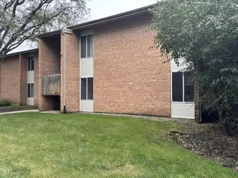 Other - 6016 E Lake Dr #1D, Lisle, IL 60532 photo 2 of 7
