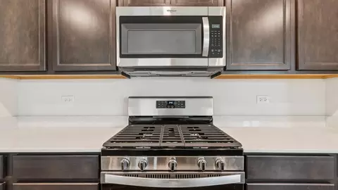 Kitchen - 25523 W Thicket Ln, Plainfield, IL 60544 photo 5 of 12