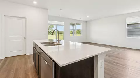 Kitchen - 25523 W Thicket Ln, Plainfield, IL 60544 photo 7 of 12