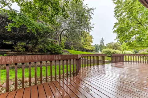 Exterior - 822 Brian Ct, Gurnee, IL 60031 photo 7 of 7