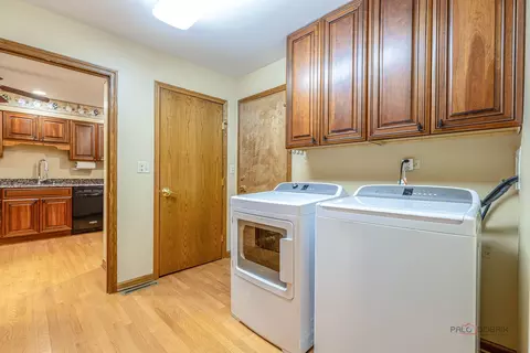 Other - 822 Brian Ct, Gurnee, IL 60031 photo 3 of 4