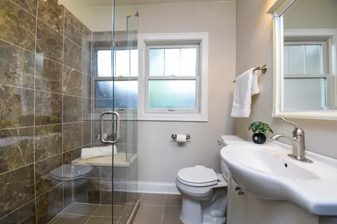 Bath - 311 Park Ave, River Forest, IL 60305 photo 1 of 8