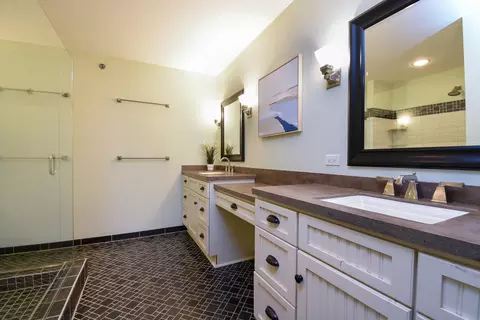 Bath - 311 Park Ave, River Forest, IL 60305 photo 3 of 8