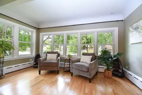 Living - 311 Park Ave, River Forest, IL 60305 photo 5 of 9