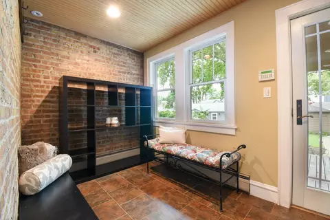 Entry Way - 311 Park Ave, River Forest, IL 60305 photo 6 of 7