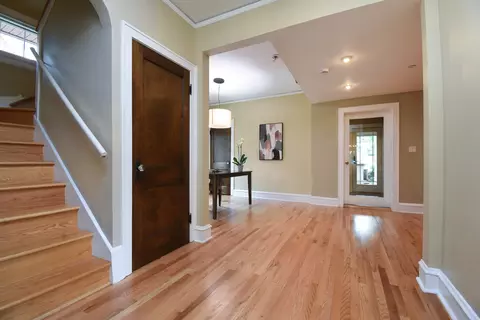 Entry Way - 311 Park Ave, River Forest, IL 60305 photo 4 of 7