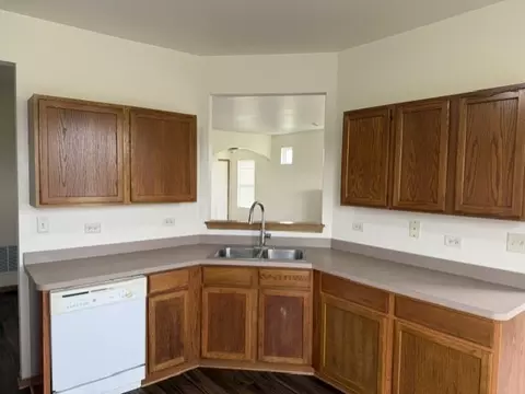 Kitchen - 443 Autumn Dr, Beecher, IL 60401 photo 1 of 2