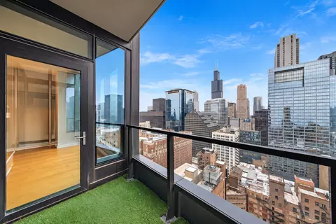 Exterior - 60 E Monroe St #3306, Chicago, IL 60603 photo 2 of 6