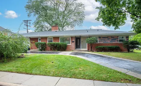 6756 N Keating Ave, Lincolnwood, IL 60712