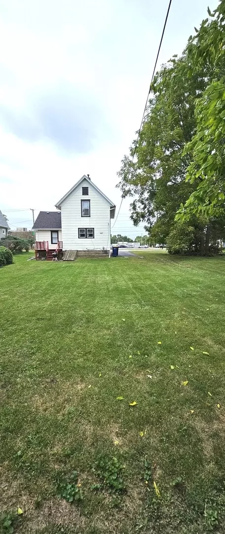 Exterior - 612 Page Ave, Elgin, IL 60120 photo 3 of 6