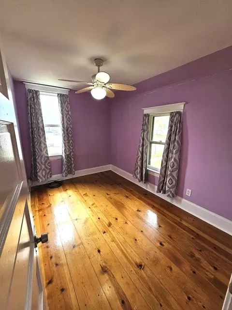 Bedroom - 612 Page Ave, Elgin, IL 60120 photo 3 of 3