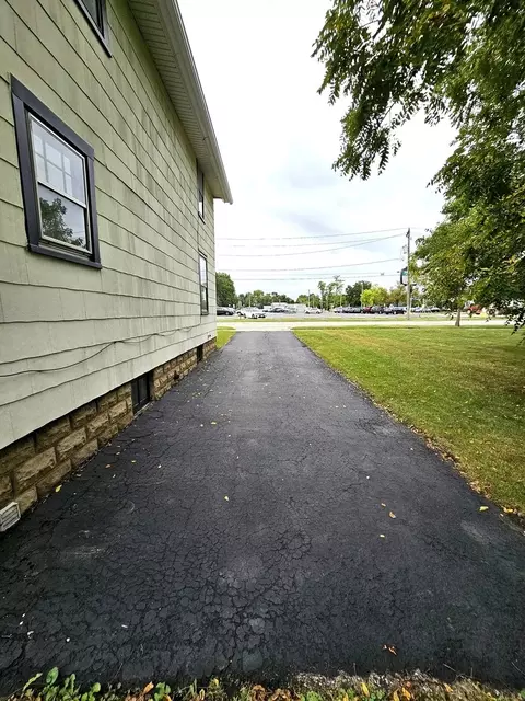 Exterior - 612 Page Ave, Elgin, IL 60120 photo 6 of 6
