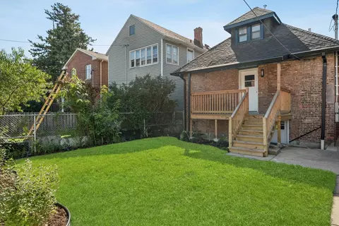 Exterior - 5152 W Warwick Ave, Chicago, IL 60641 photo 3 of 5