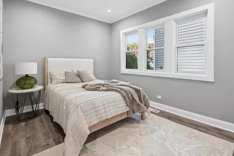 Bedroom - 5152 W Warwick Ave, Chicago, IL 60641 photo 2 of 4