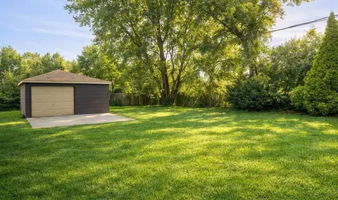 Exterior - 16516 Spaulding Ave, Markham, IL 60428 photo 2 of 2
