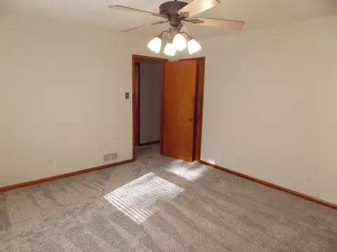 Bedroom - 210 E 4th St, Hoffman, IL 62250 photo 6 of 6