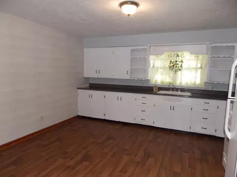 Kitchen - 210 E 4th St, Hoffman, IL 62250 photo 4 of 4