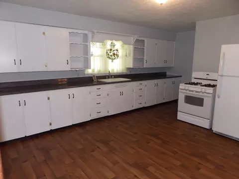 Kitchen - 210 E 4th St, Hoffman, IL 62250 photo 1 of 4