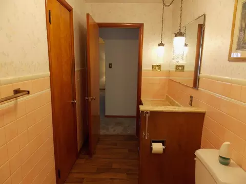 Bath - 210 E 4th St, Hoffman, IL 62250 photo 2 of 2
